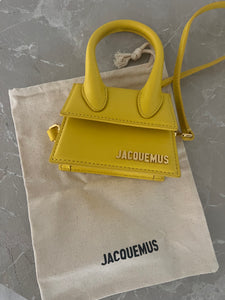 Mini-Umhängetasche mit Jacquemus Le Chiquito-Logoplakette -  JACQUEMUS